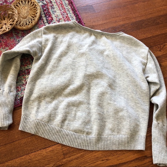 Athleta gray wool blend Crewneck sweater - Picture 8 of 8